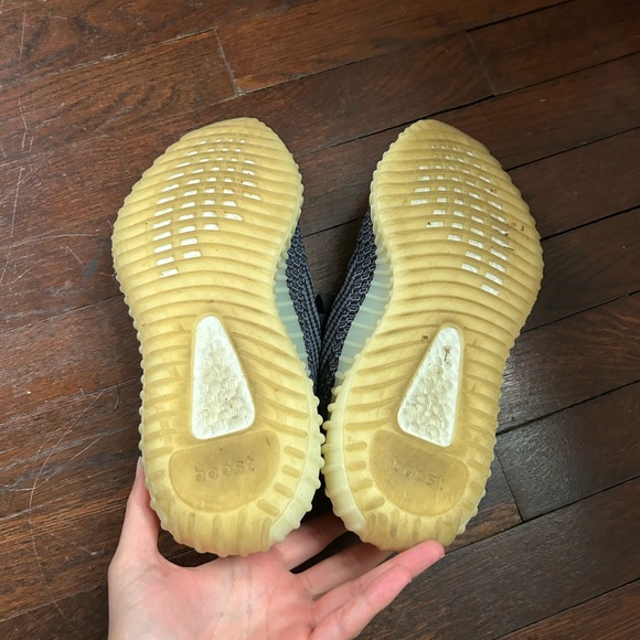 Yeezy Adidas Shoes - Picture 4 of 7